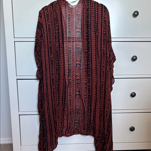 Rust and Black Patterned Kimono - Picture 4 of 4